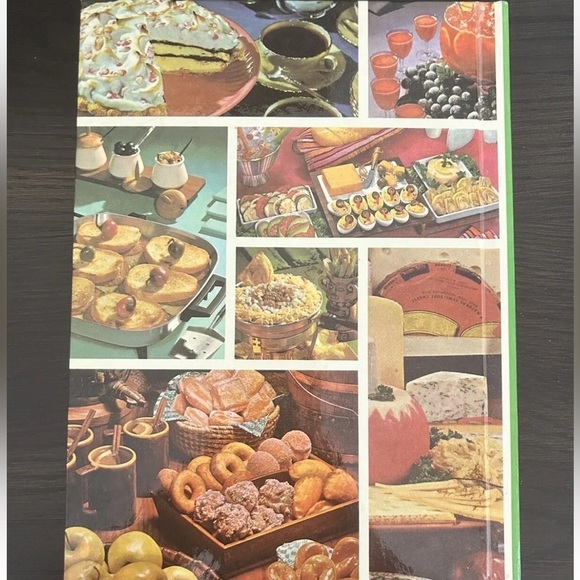 Vintage 1963, BHG Snacks and Refreshments Cookbook - Picture 2 of 3